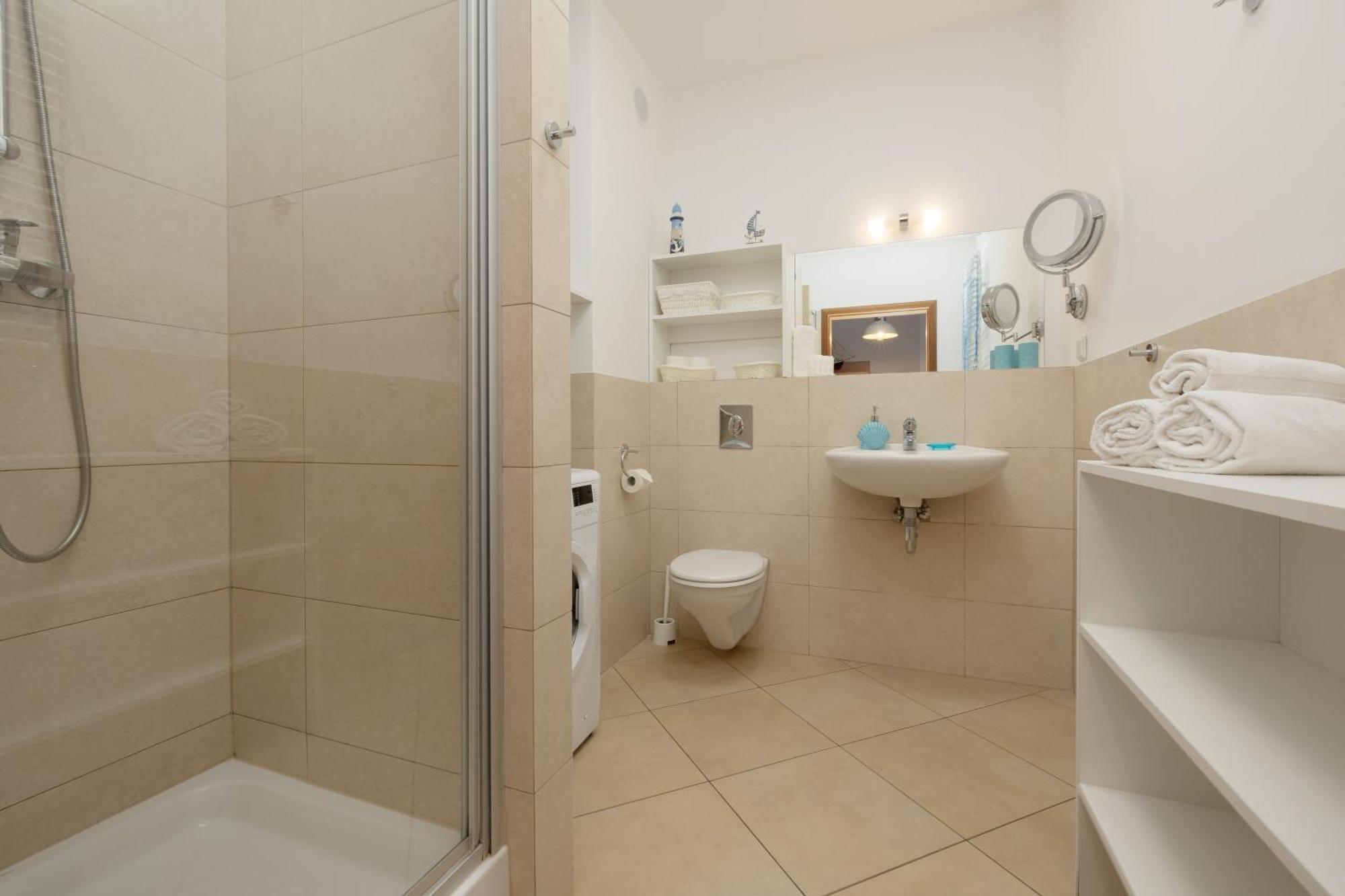 Aquamarina Apartment With Terrace - Close To The Beach - By Renters Miedzyzdroje Esterno foto