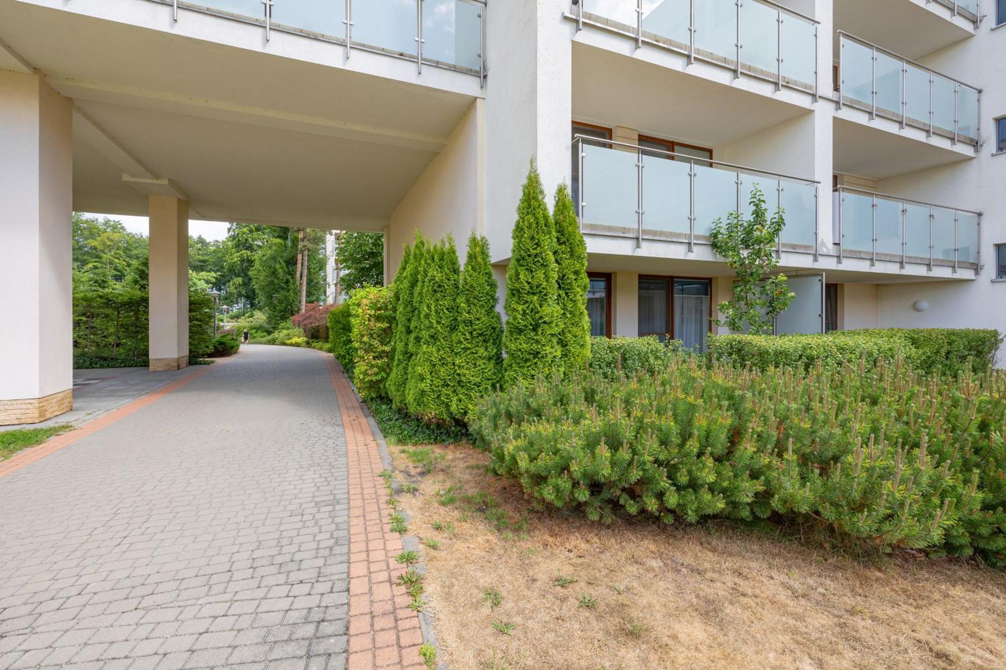 Aquamarina Apartment With Terrace - Close To The Beach - By Renters Miedzyzdroje Esterno foto